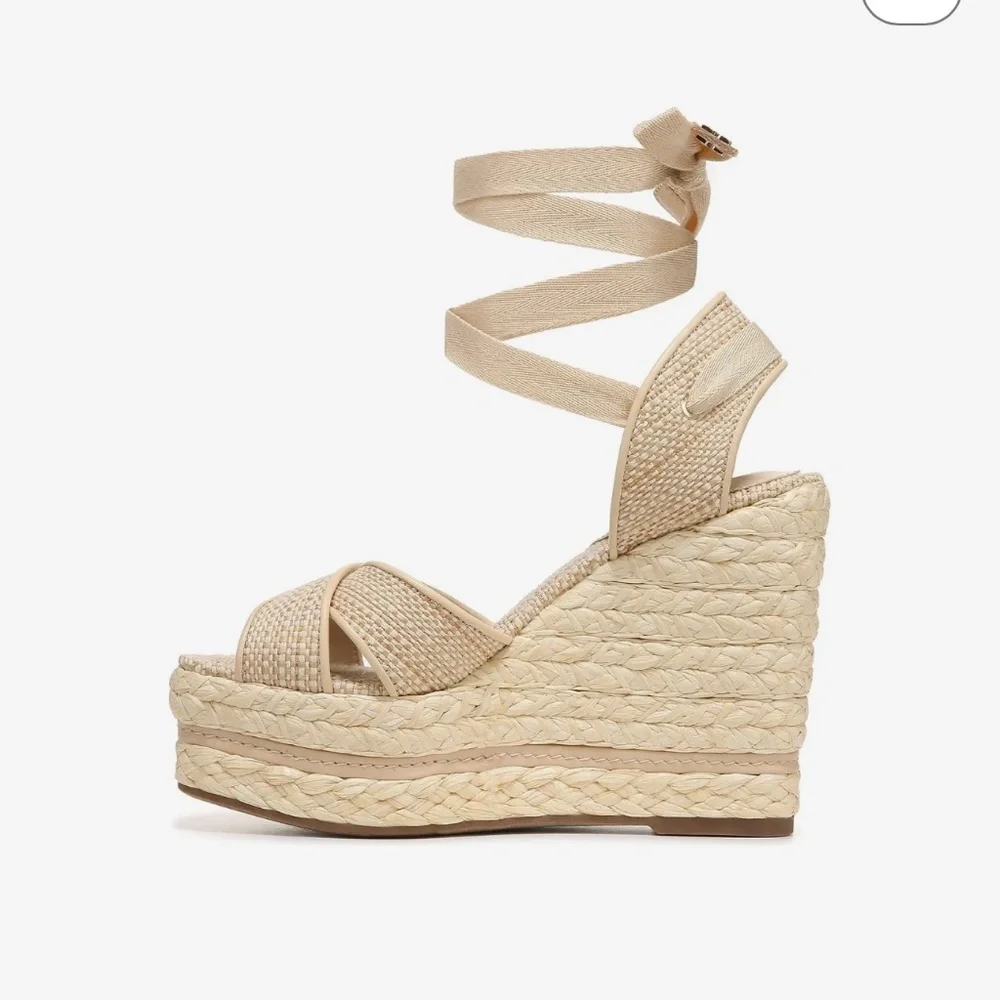 NWT Sam Edelman Vaughn Sandals in Natural- Size 10